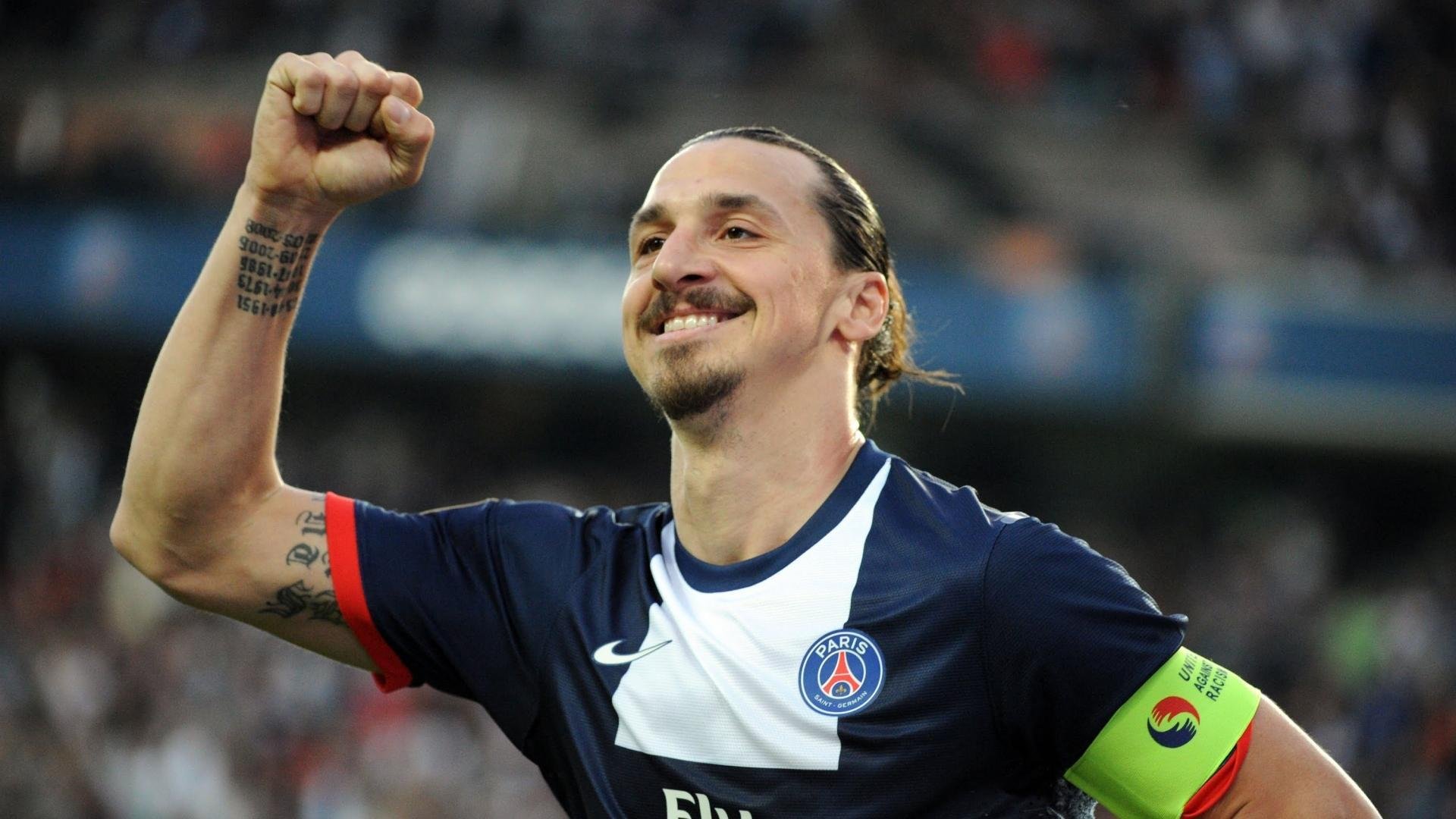 “简阳文体中心：羽毛球赛场成全球高手竞技之地”